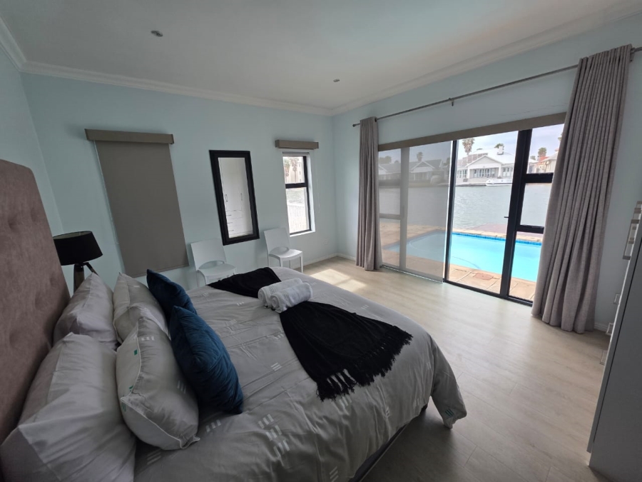 5 Bedroom Property for Sale in Marina Martinique Eastern Cape